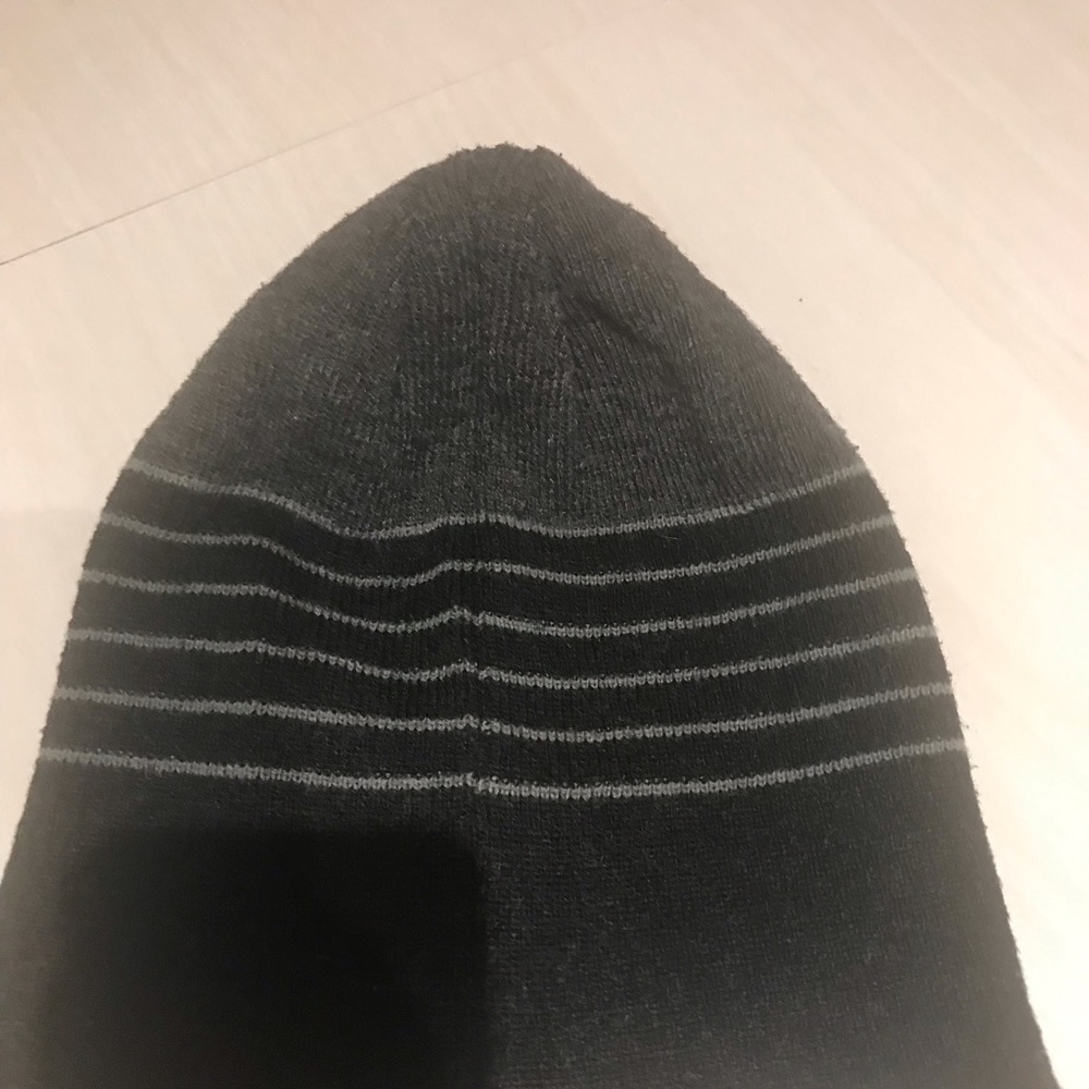 3/15$ HP Kids Charcoal and Black Striped Hat